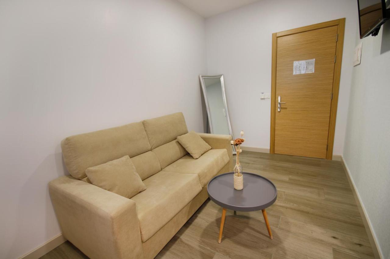 Hotel Leo Monesterio Kültér fotó