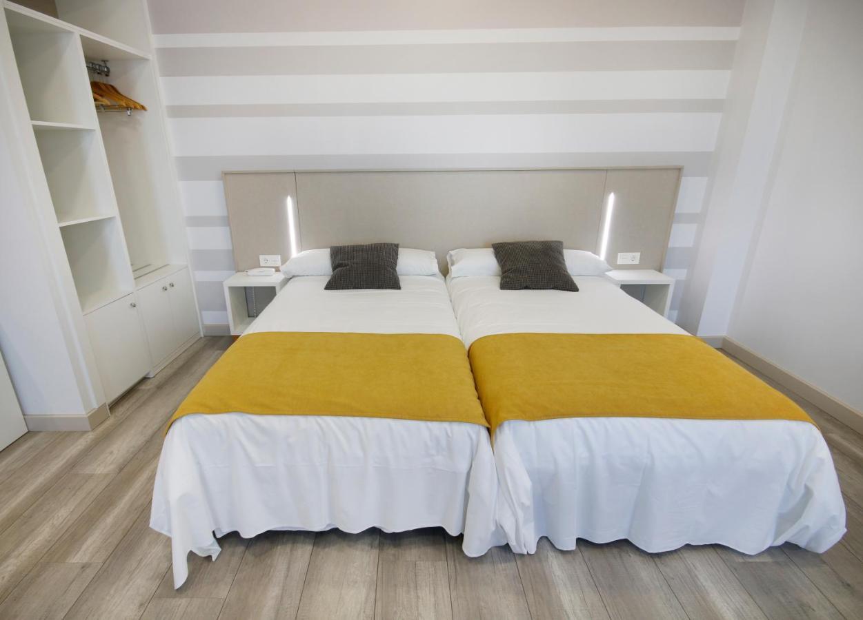 Hotel Leo Monesterio Kültér fotó
