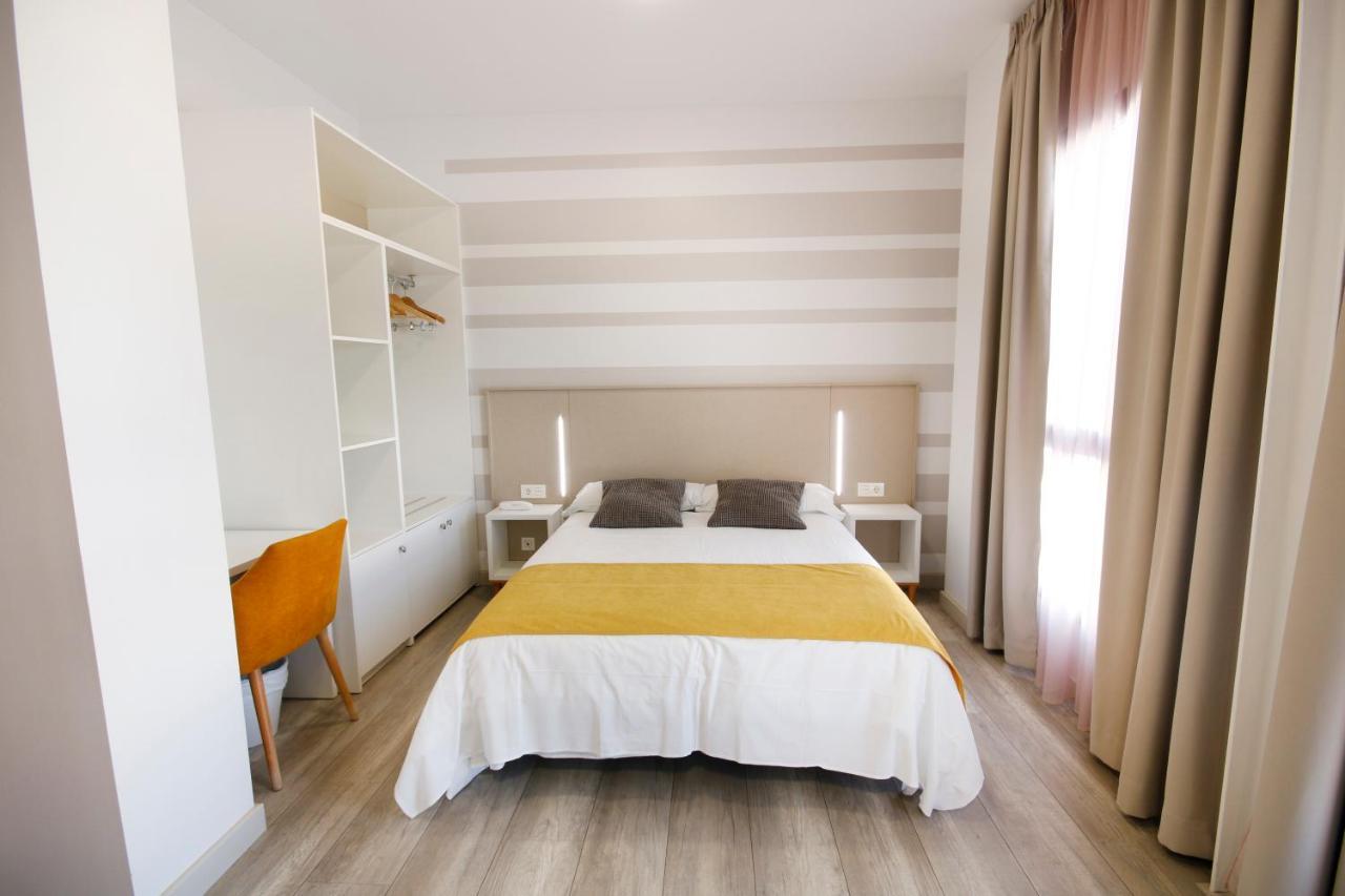 Hotel Leo Monesterio Kültér fotó