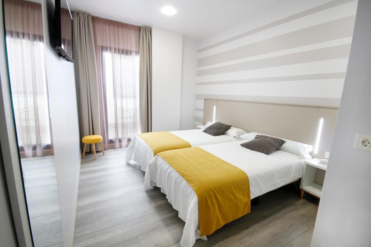 Hotel Leo Monesterio Kültér fotó