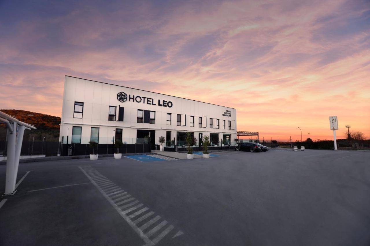 Hotel Leo Monesterio Kültér fotó