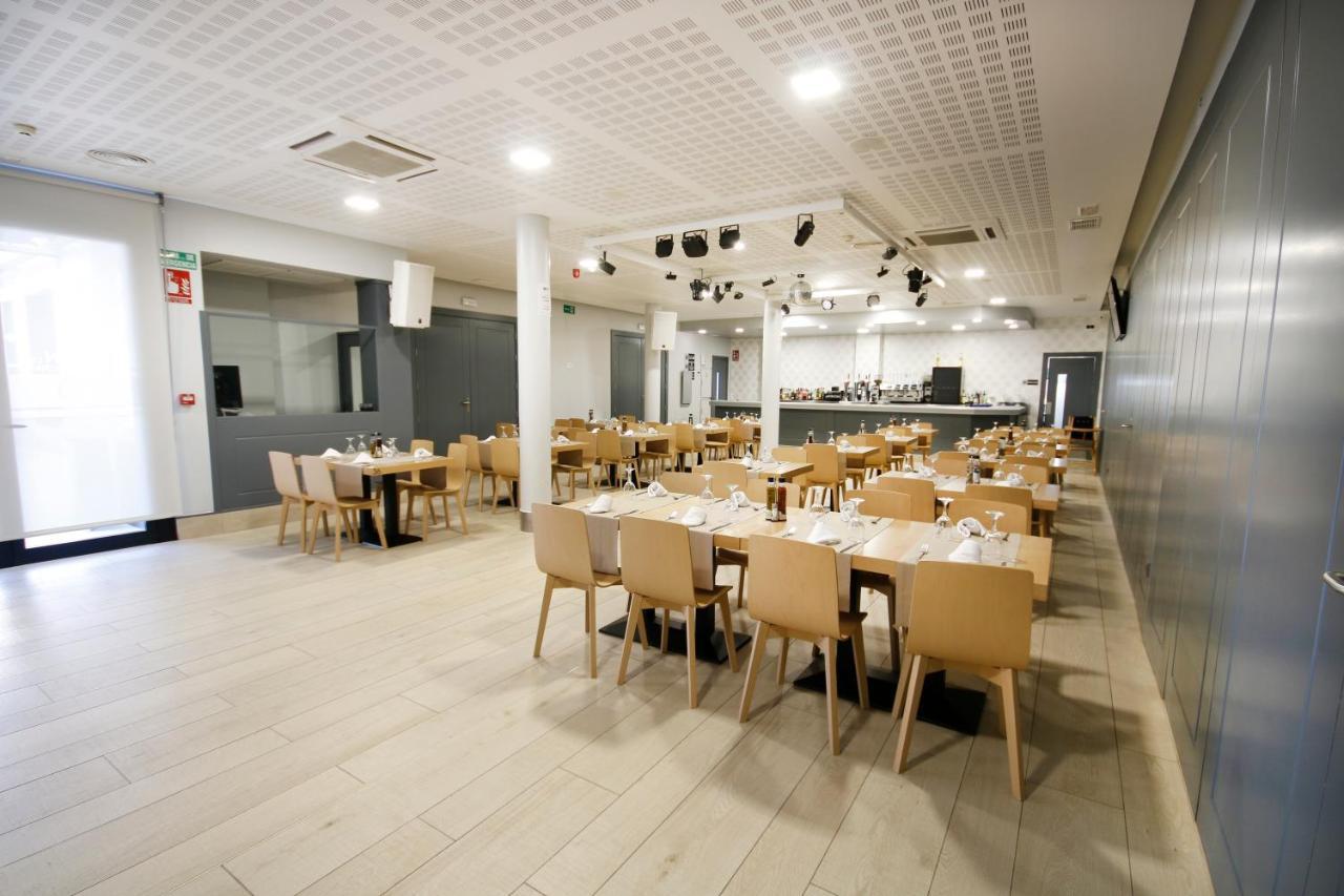 Hotel Leo Monesterio Kültér fotó