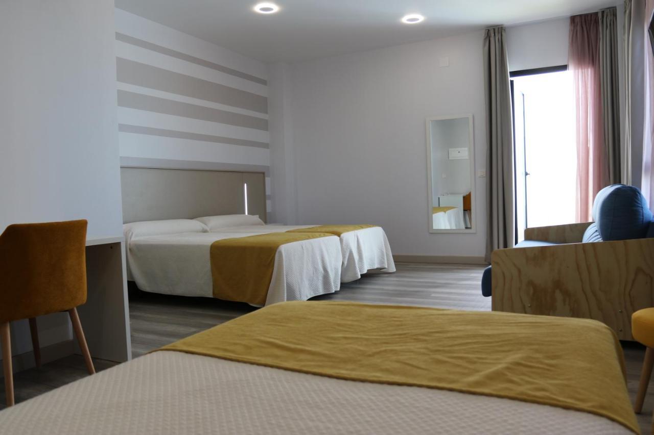 Hotel Leo Monesterio Kültér fotó