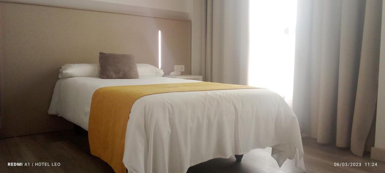 Hotel Leo Monesterio Kültér fotó